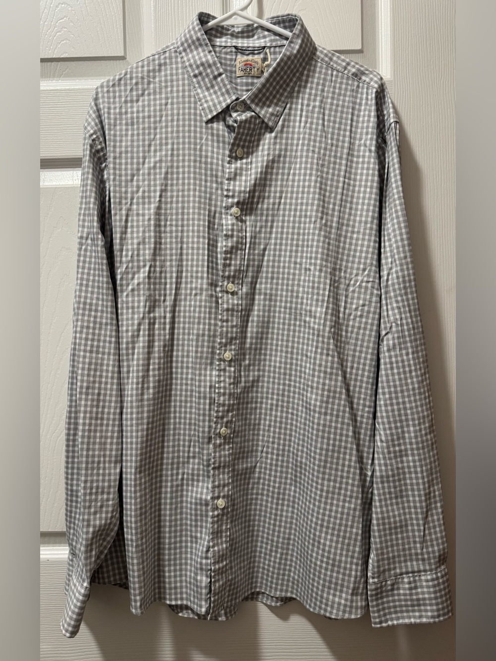 Faherty Gray and White Gingham Button-Up Shirt